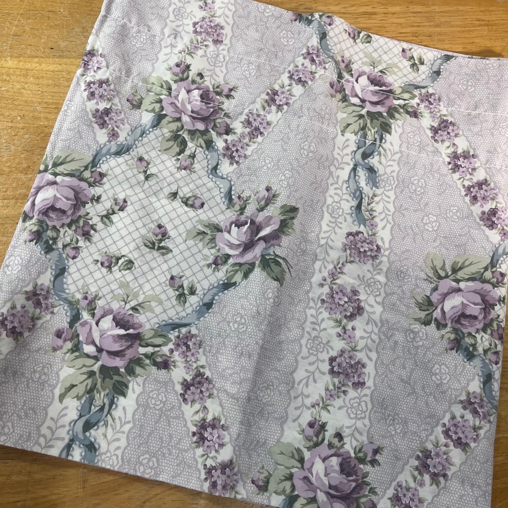 Vtg JCPenney Purple Rose Floral Lace Print Window Valance 82x22 Made in USA